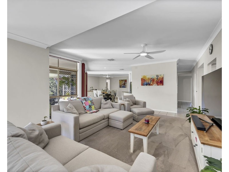 26 Newsky Court, Deebing Heights QLD 4306