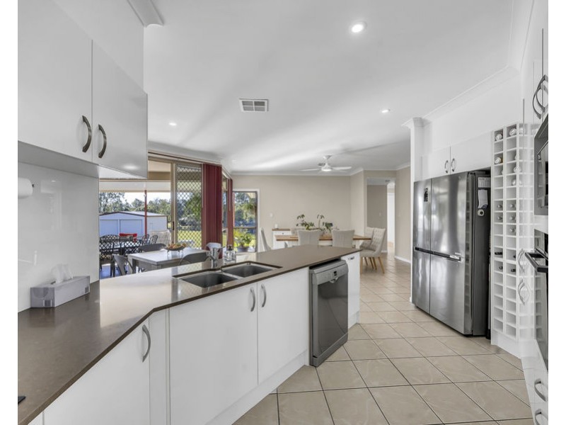 26 Newsky Court, Deebing Heights QLD 4306