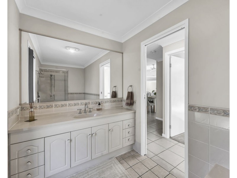 26 Newsky Court, Deebing Heights QLD 4306