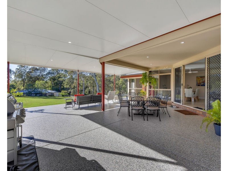26 Newsky Court, Deebing Heights QLD 4306