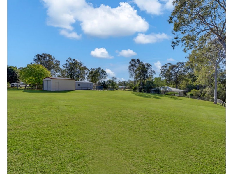 26 Newsky Court, Deebing Heights QLD 4306