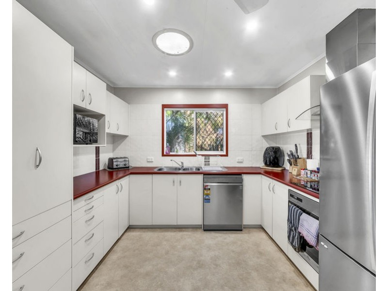 17 Butler Street, Raceview QLD 4305