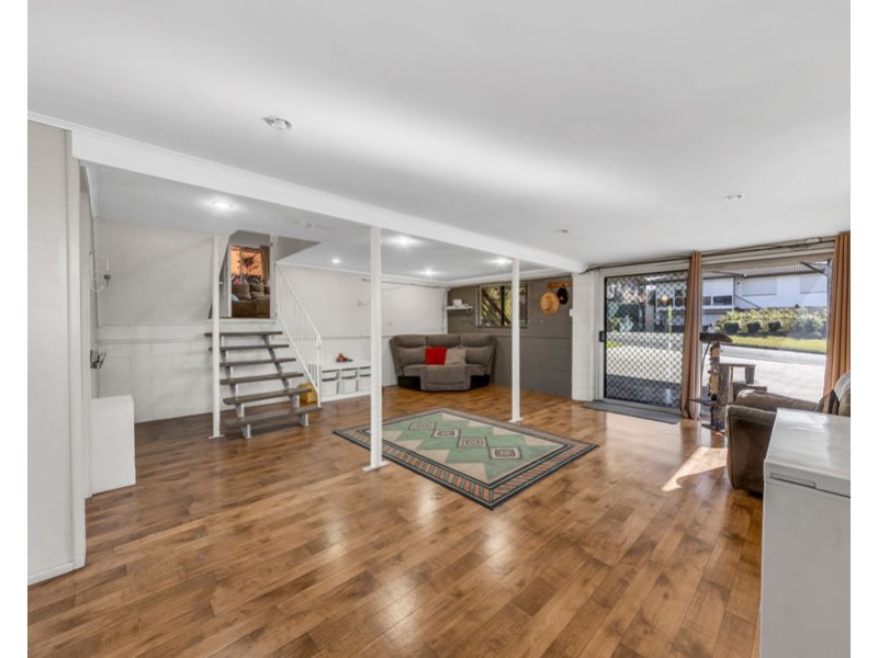 17 Butler Street, Raceview QLD 4305