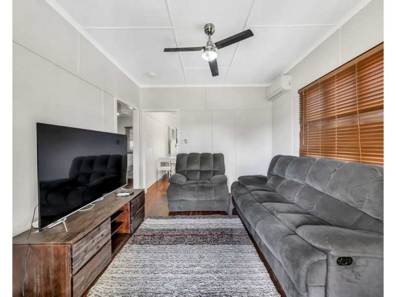 9 Pommer Street, Brassall QLD 4305