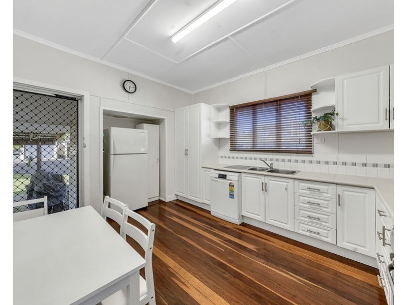 9 Pommer Street, Brassall QLD 4305
