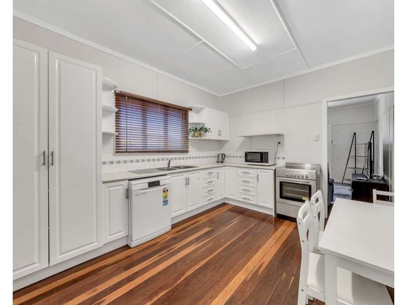 9 Pommer Street, Brassall QLD 4305