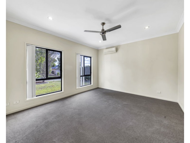 27 Possumwood Place, Flinders View QLD 4305