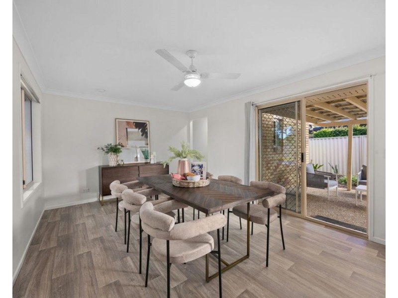 6 Hillier Court, Flinders View QLD 4305