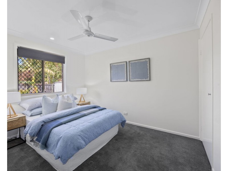 6 Hillier Court, Flinders View QLD 4305