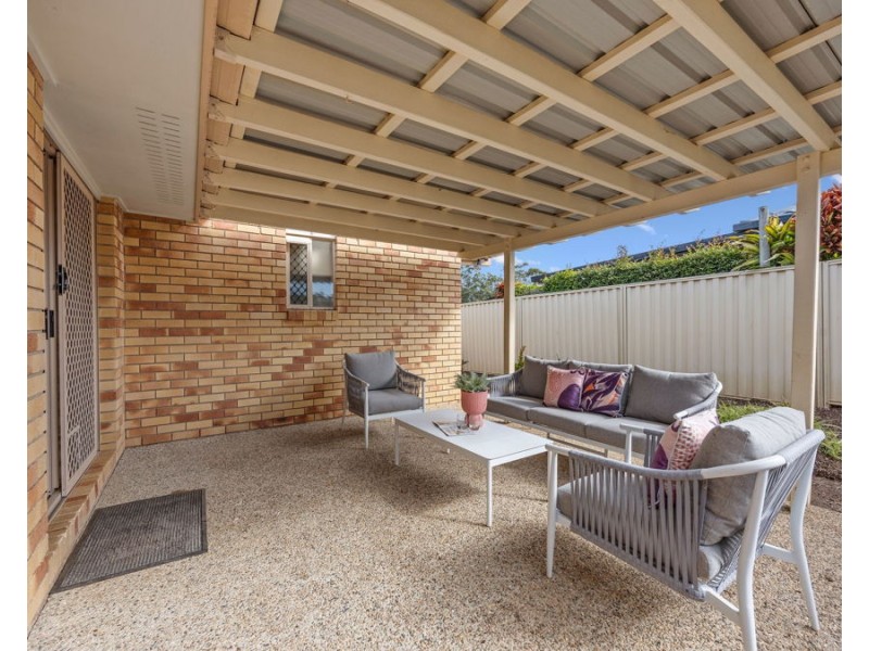 6 Hillier Court, Flinders View QLD 4305