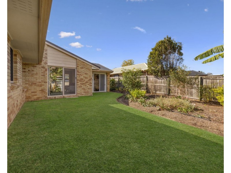 6 Hillier Court, Flinders View QLD 4305
