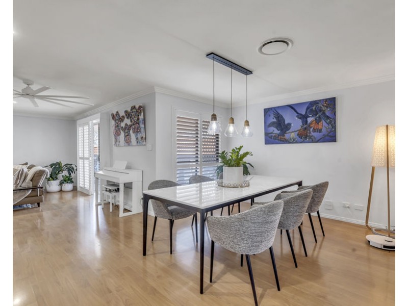 26 Yew Street, Yamanto QLD 4305