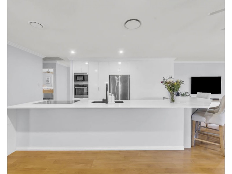 26 Yew Street, Yamanto QLD 4305