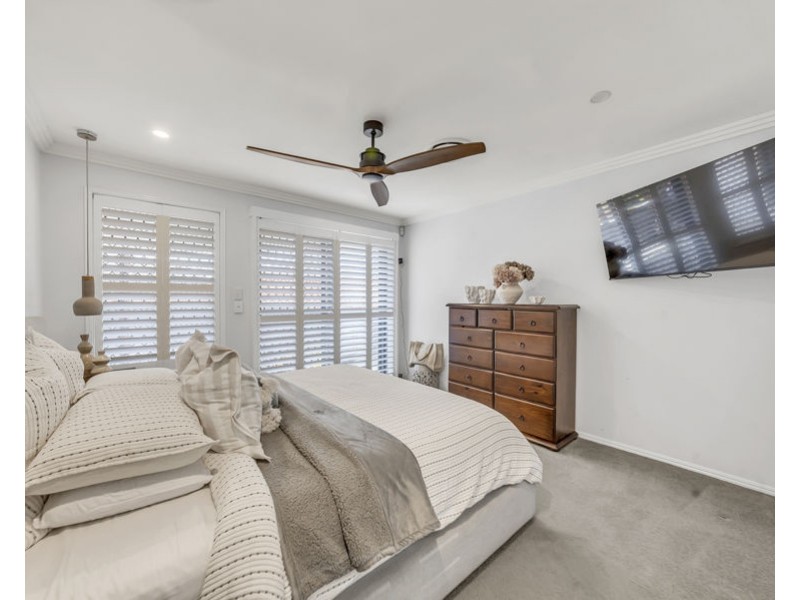 26 Yew Street, Yamanto QLD 4305