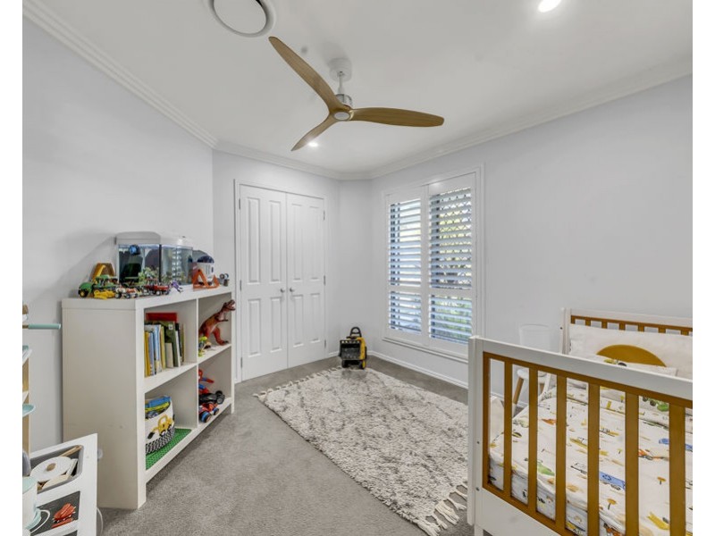 26 Yew Street, Yamanto QLD 4305