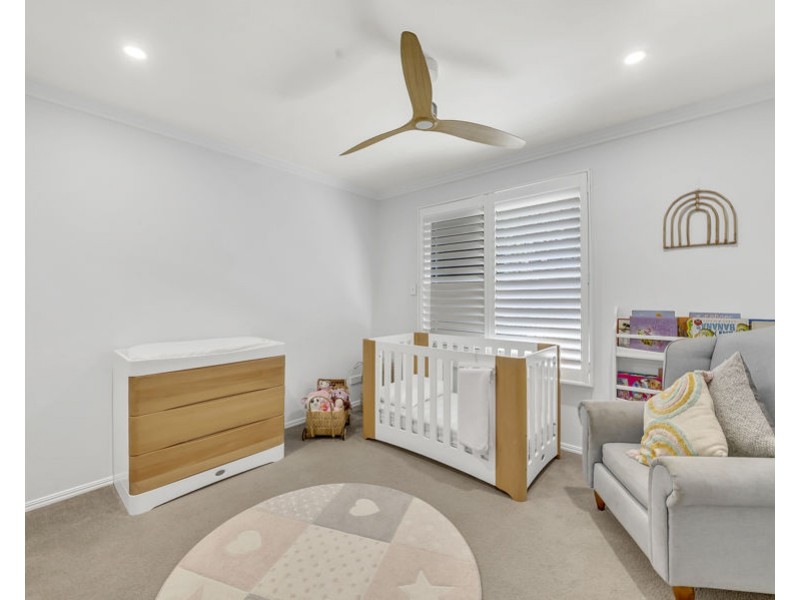 26 Yew Street, Yamanto QLD 4305