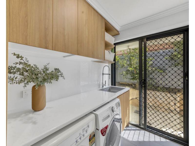 26 Yew Street, Yamanto QLD 4305