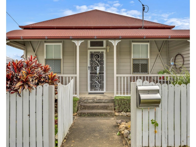 17 Omar Street, West Ipswich QLD 4305