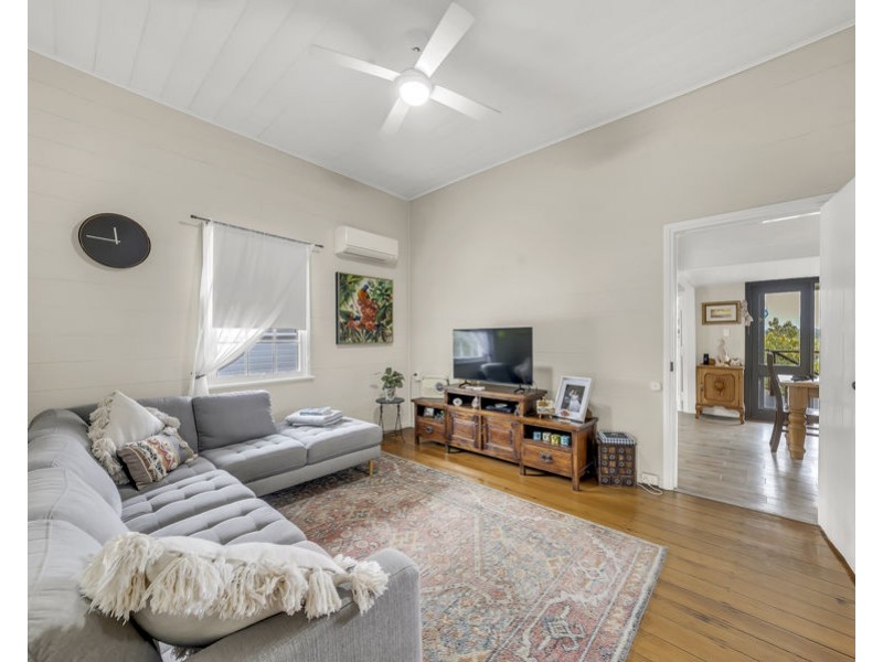 17 Omar Street, West Ipswich QLD 4305