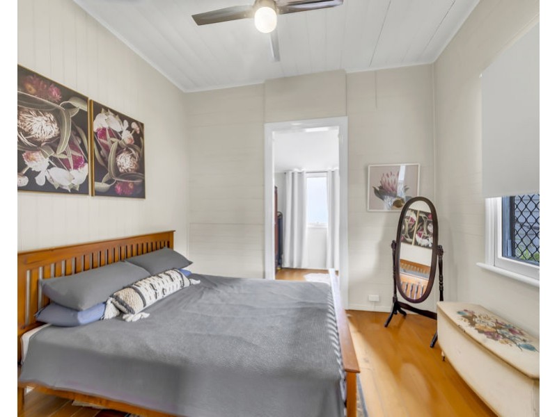 17 Omar Street, West Ipswich QLD 4305