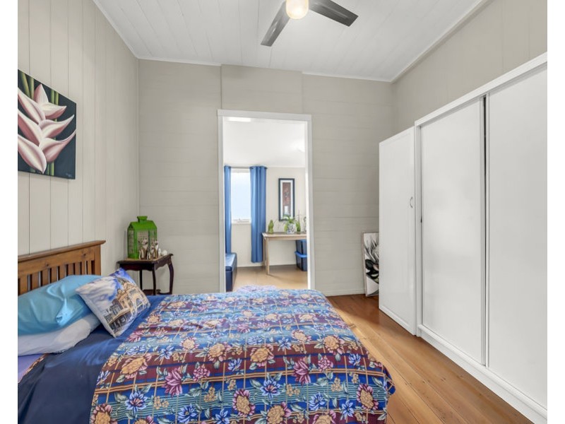 17 Omar Street, West Ipswich QLD 4305