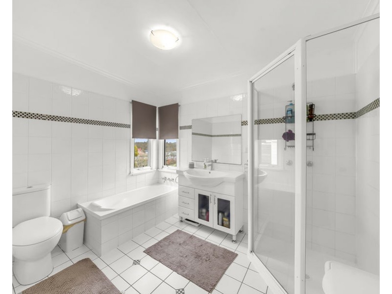 17 Omar Street, West Ipswich QLD 4305