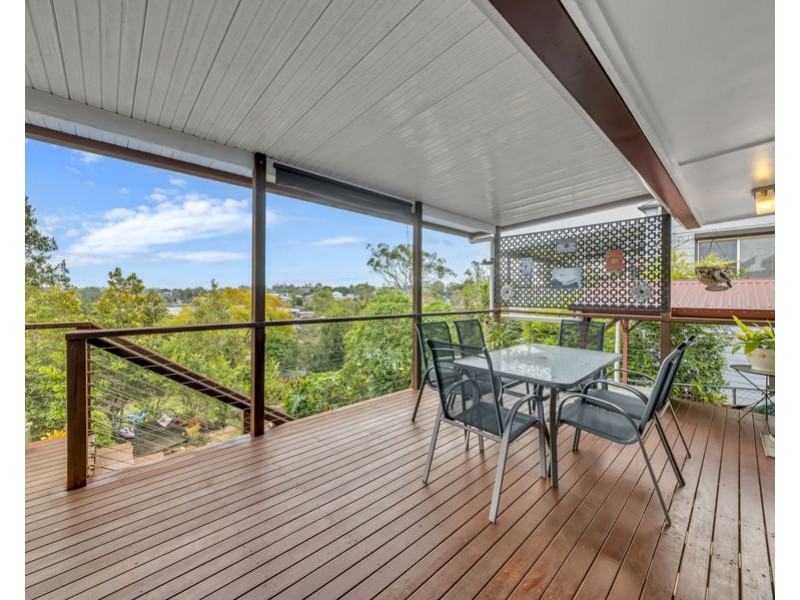 17 Omar Street, West Ipswich QLD 4305