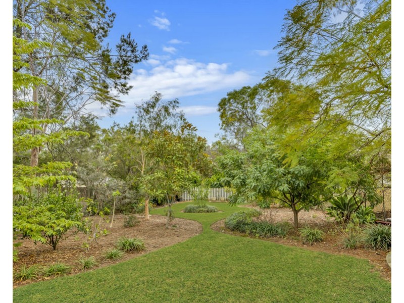 17 Omar Street, West Ipswich QLD 4305