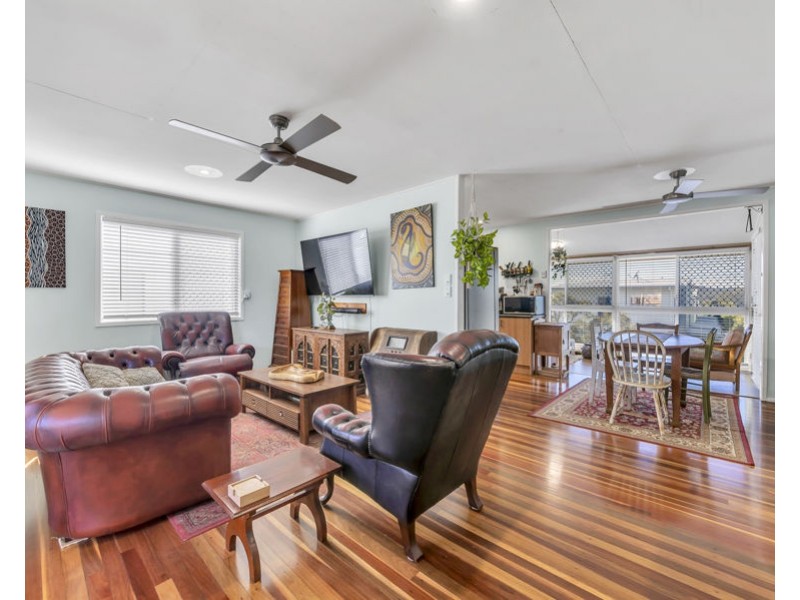 38 Raceview Street, Raceview QLD 4305
