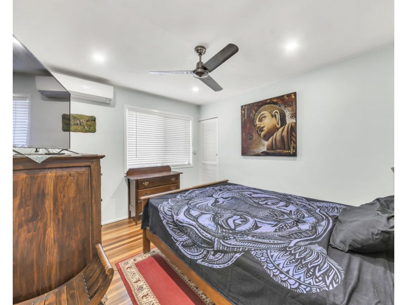 38 Raceview Street, Raceview QLD 4305