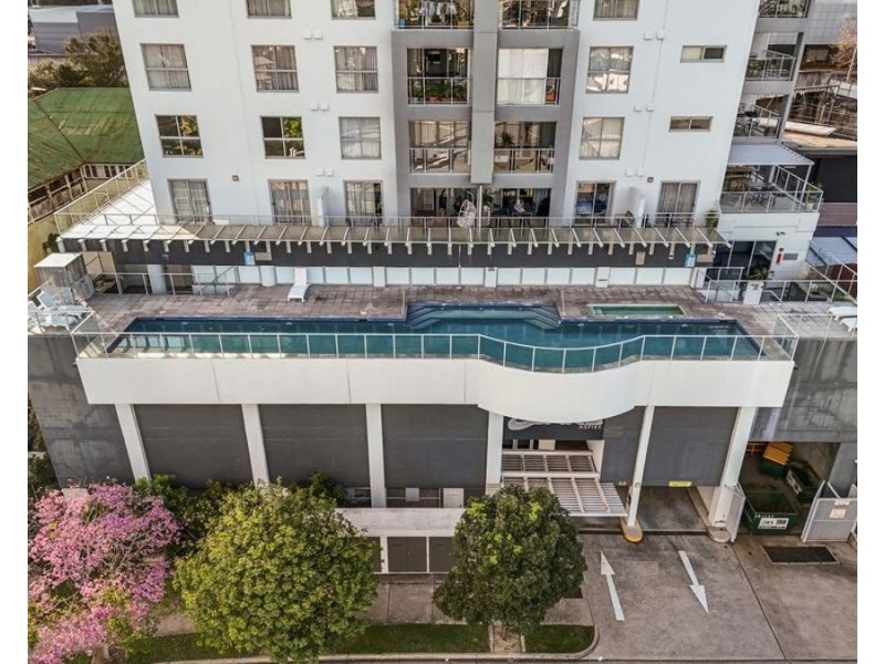 208/11 Ellenborough Street, Woodend QLD 4305