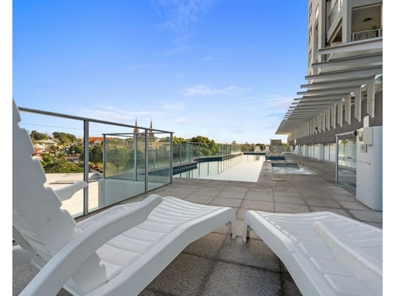 208/11 Ellenborough Street, Woodend QLD 4305