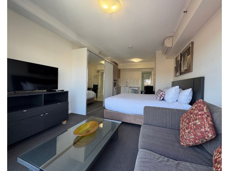 208/11 Ellenborough Street, Woodend QLD 4305