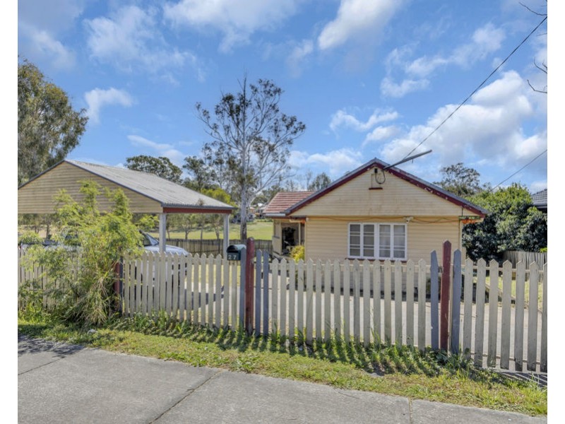 27 Denman Street, Leichhardt QLD 4305