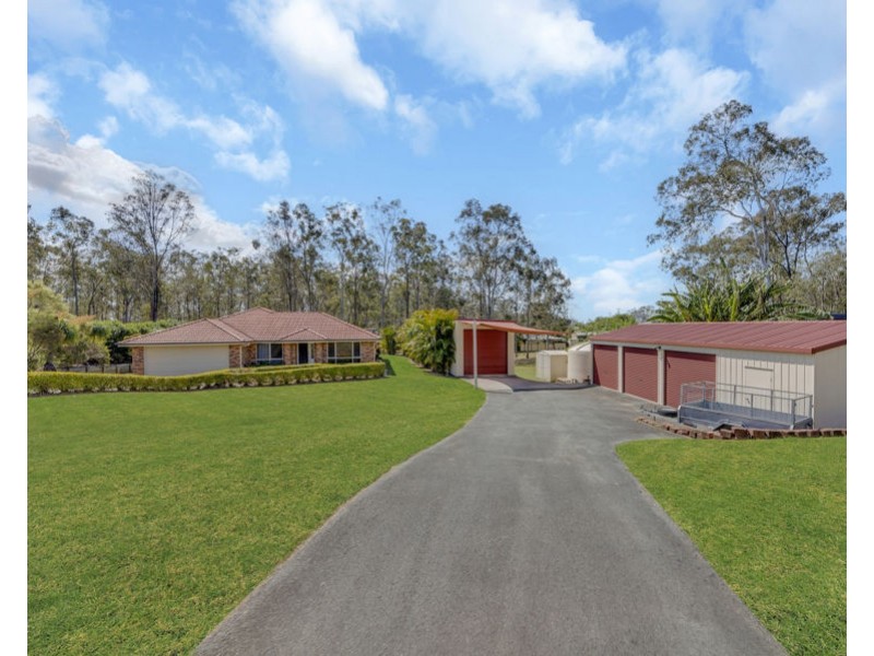 33-35 Eastfield Court, Deebing Heights QLD 4306