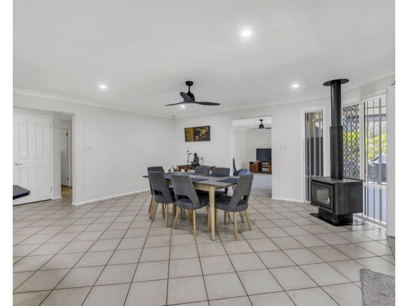 33-35 Eastfield Court, Deebing Heights QLD 4306
