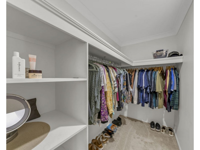 33-35 Eastfield Court, Deebing Heights QLD 4306