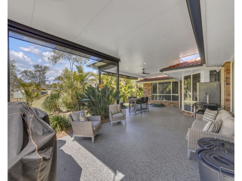 33-35 Eastfield Court, Deebing Heights QLD 4306