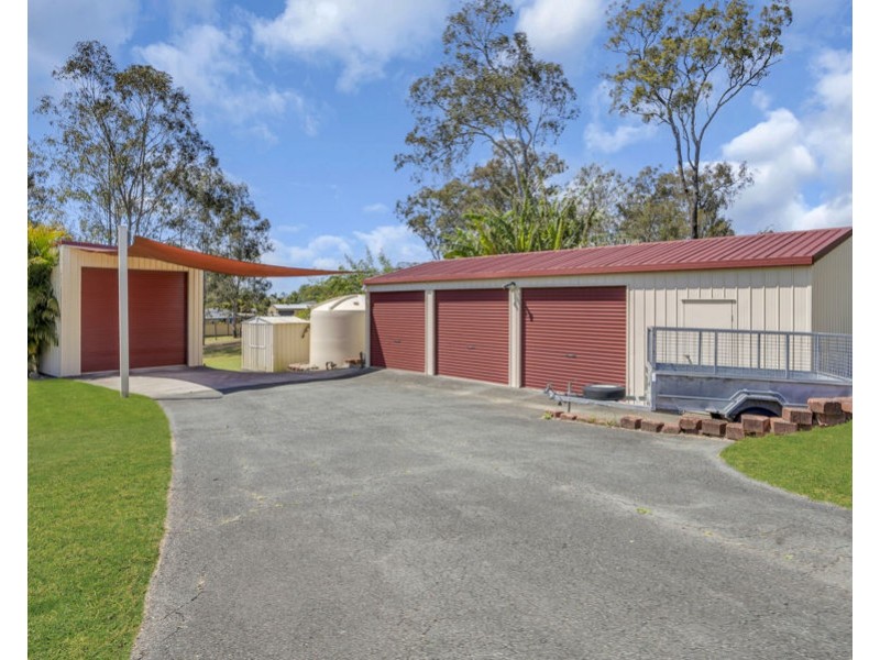 33-35 Eastfield Court, Deebing Heights QLD 4306