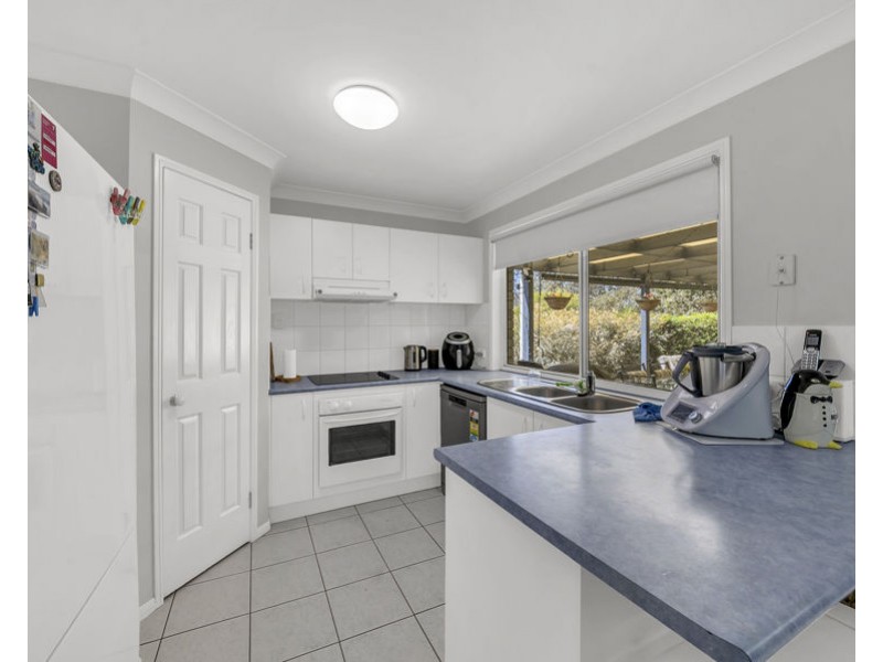87 Sandalwood Drive, Yamanto QLD 4305