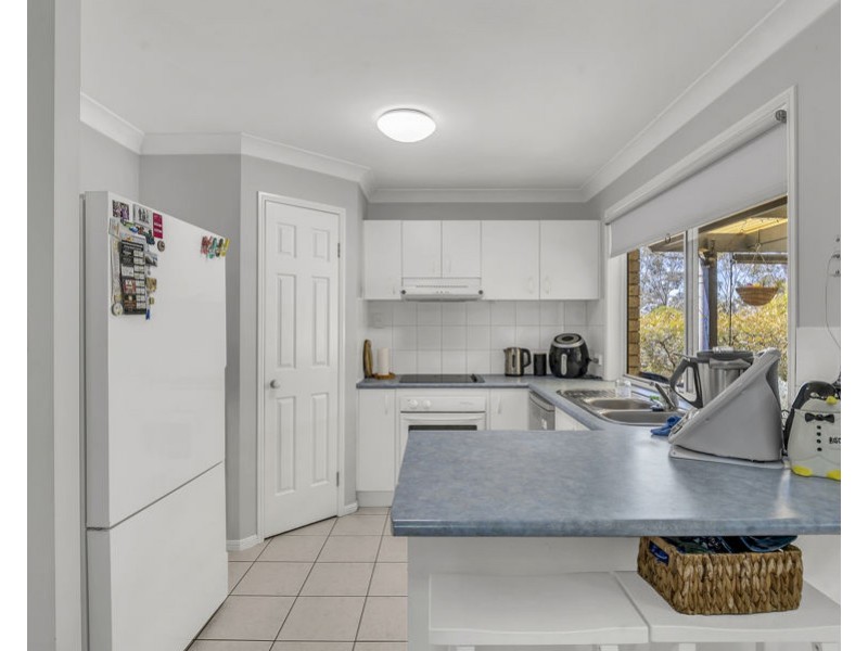 87 Sandalwood Drive, Yamanto QLD 4305