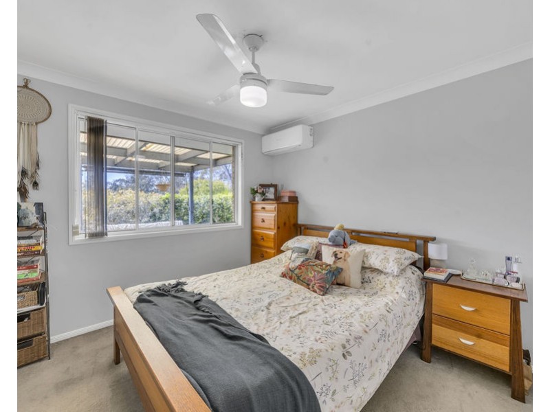 87 Sandalwood Drive, Yamanto QLD 4305