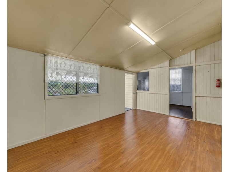 26 Pine Mountain Road, North Ipswich QLD 4305