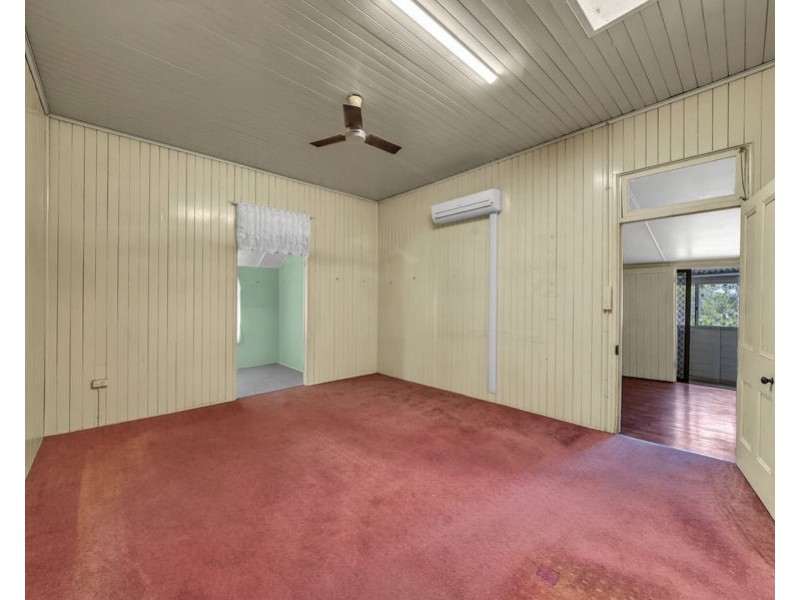 26 Pine Mountain Road, North Ipswich QLD 4305
