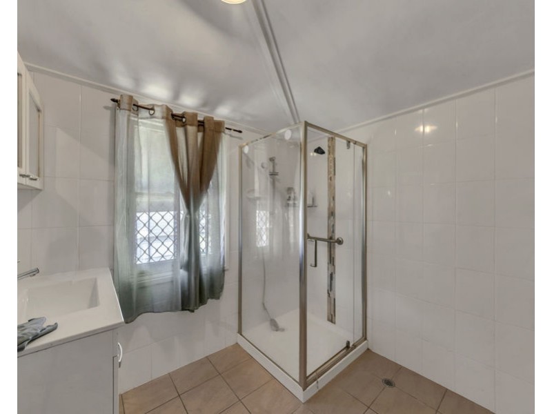 26 Pine Mountain Road, North Ipswich QLD 4305