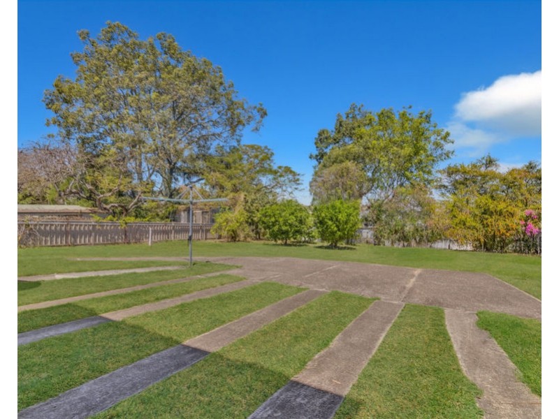 26 Pine Mountain Road, North Ipswich QLD 4305