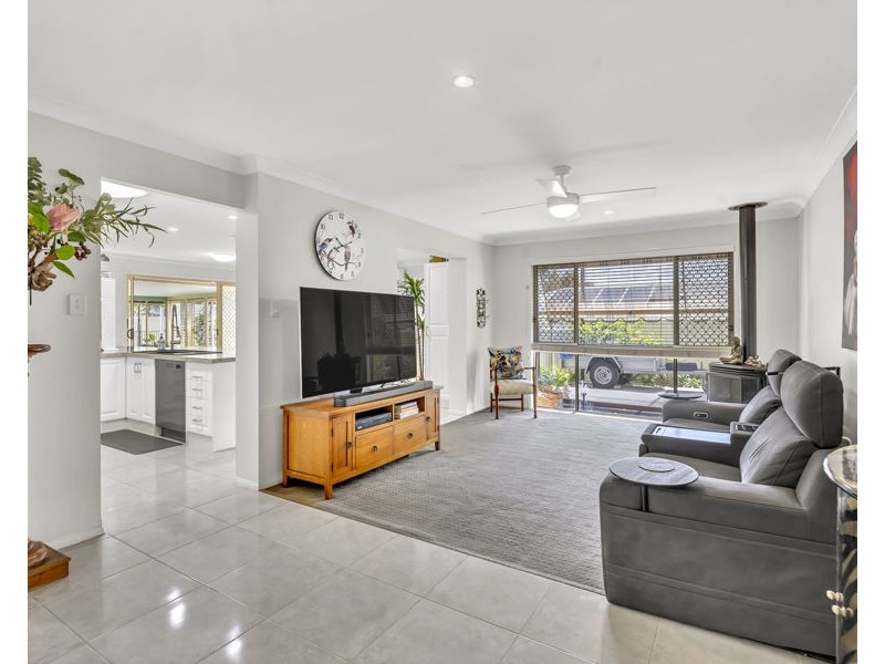 53 Lakeview Drive, Deebing Heights QLD 4306