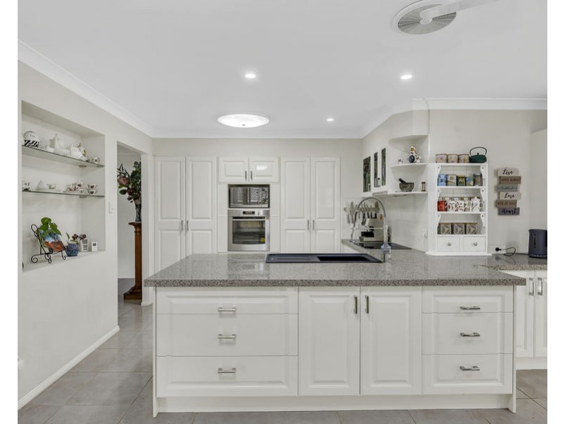 53 Lakeview Drive, Deebing Heights QLD 4306