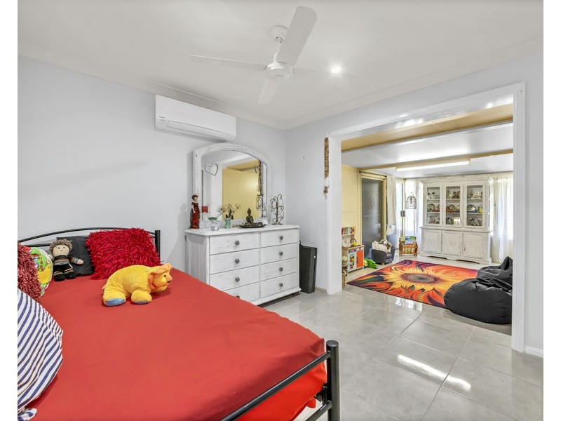 53 Lakeview Drive, Deebing Heights QLD 4306