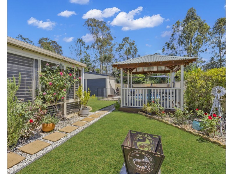 53 Lakeview Drive, Deebing Heights QLD 4306